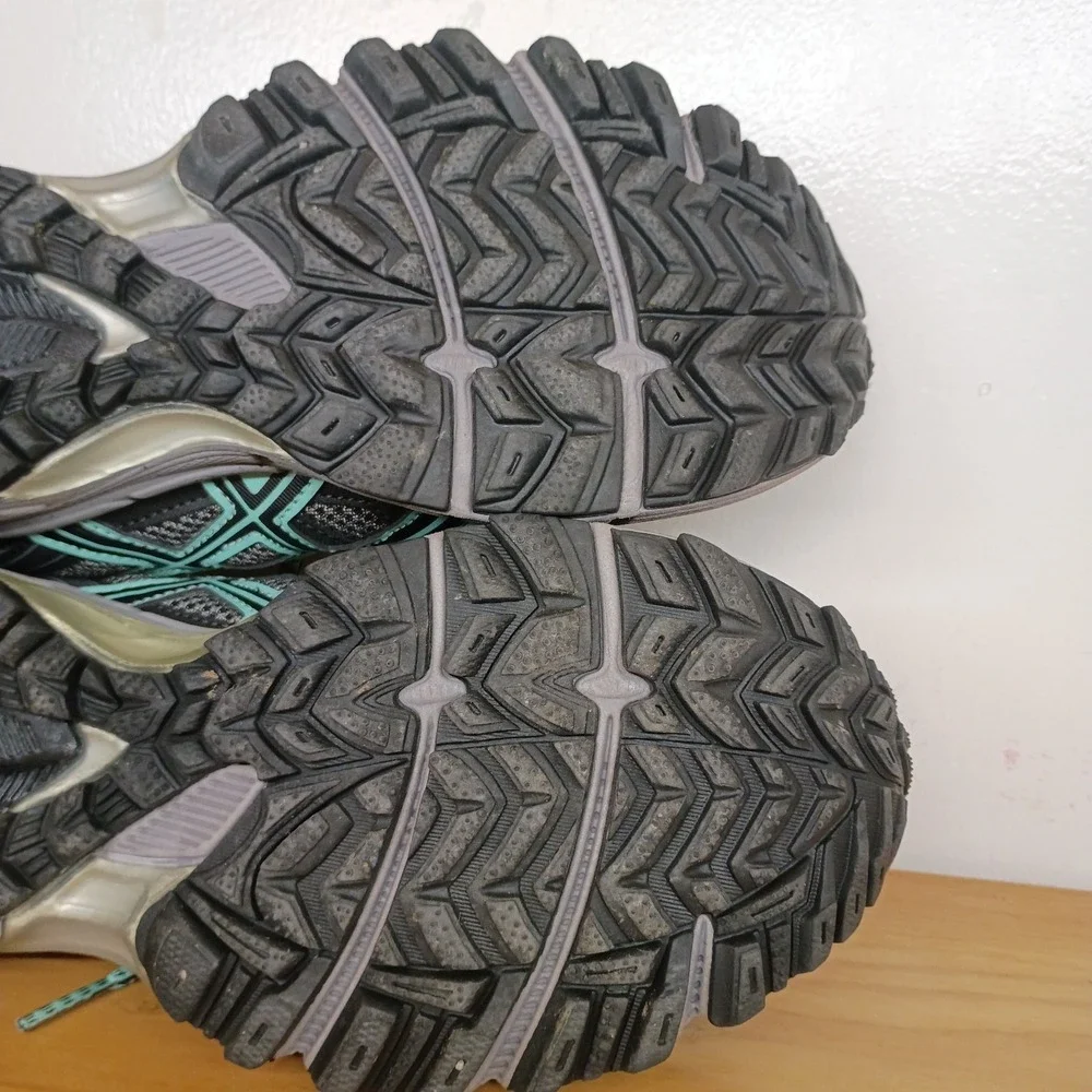 ASICS Gel-Kahana 7 Trail-Running Shoes Sneakers Women's Size 7